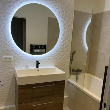 Homestay Dans Un Renove, Belle Vue Poitiers
